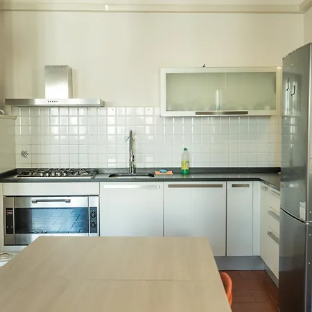 Cozy With A Strategic Position Lägenhet *