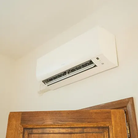 Cozy With A Strategic Position Lägenhet