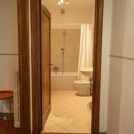 Cozy With A Strategic Position Lägenhet *