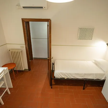 Cozy With A Strategic Position * Florens