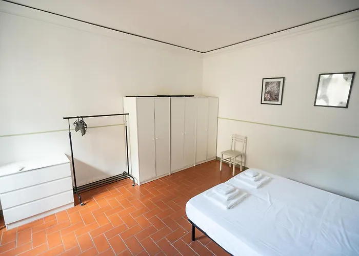 Cozy With A Strategic Position Apartment *