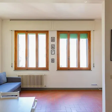 Cozy With A Strategic Position Apartment Florence